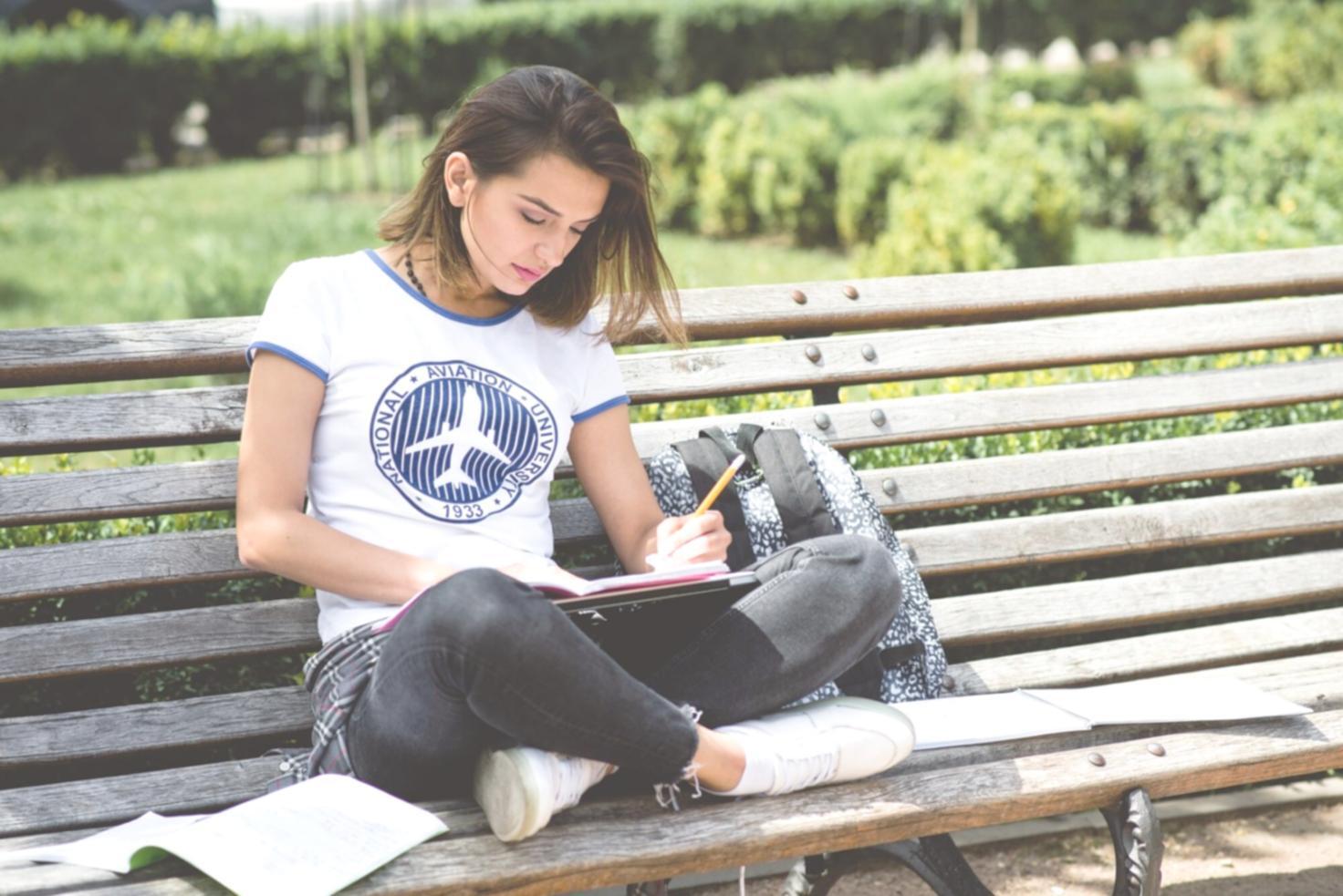 Hochwertige Materialien und Werkzeuge für Nagelbehandlungen